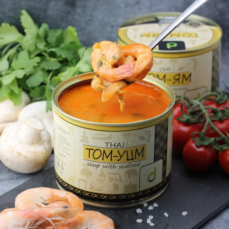 Thai Tom-Yum soup whith seafood